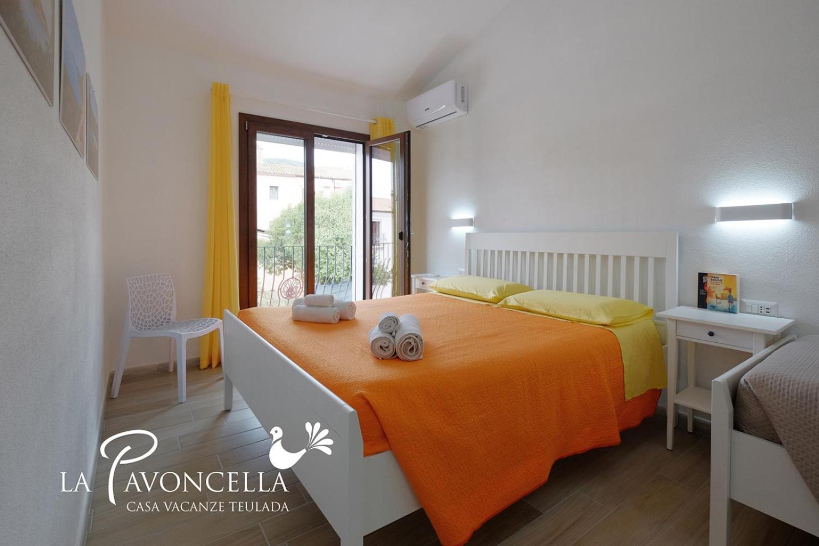 Case Vacanze La Pavoncella Teulada Exterior photo